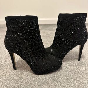 Elegant Black Rhinestone Heeled Boots